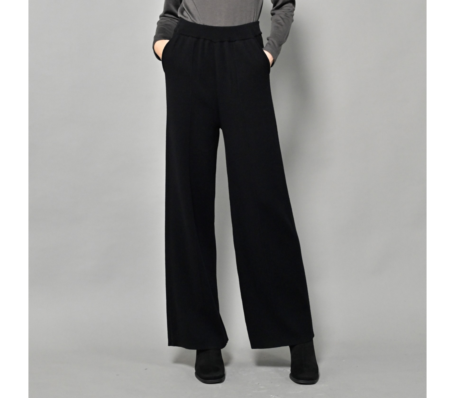 御絹坊 素雅款時尚百搭素面針織羊毛長褲-22384(黑)