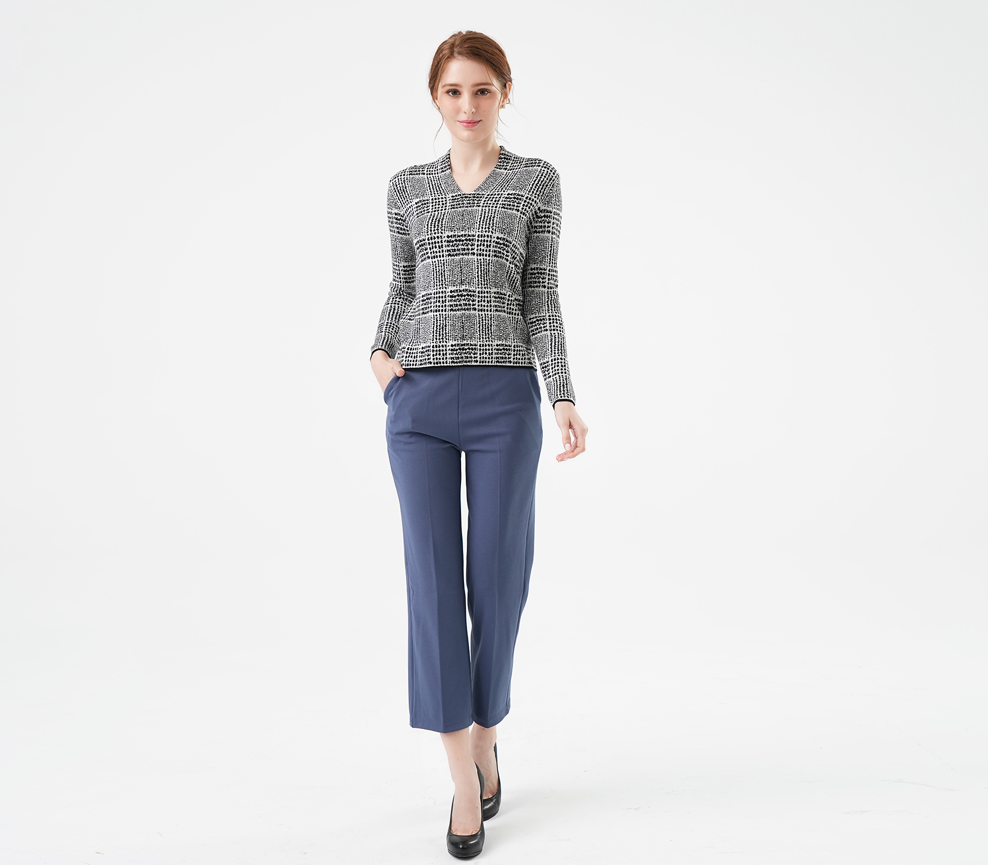 闕蘭絹金銀絲蠶絲毛衣 - 黑色 - 6674