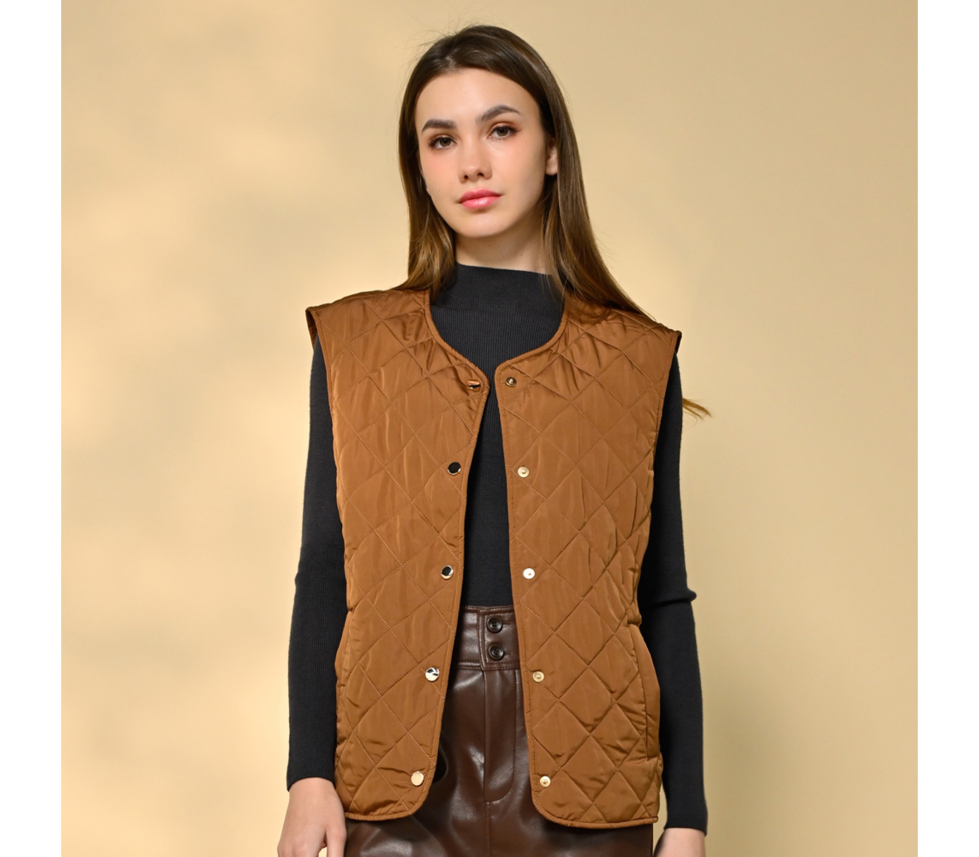 御絹坊經典百搭絎縫蠶絲背心-6747(咖)